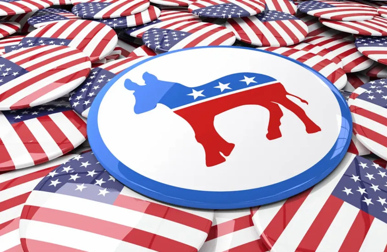 What makes the Democrats different from, but the same as, the Republicans? | Red Flag